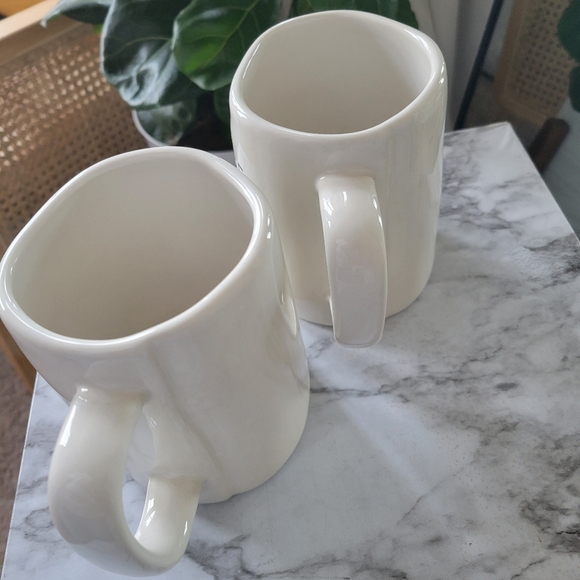Rae Dunn Share Set of Mugs - Picture 4 of 5